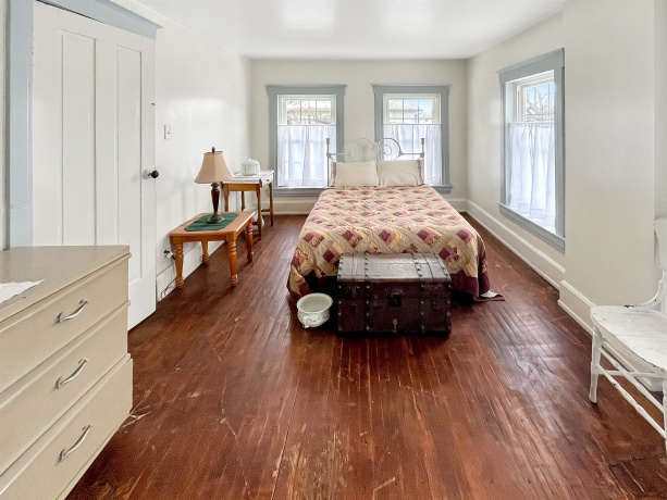 503&507 Pleasant, FREEPORT, Illinois 61032, 3 Bedrooms Bedrooms, ,1 BathroomBathrooms,House,For Sale,Pleasant,202507458