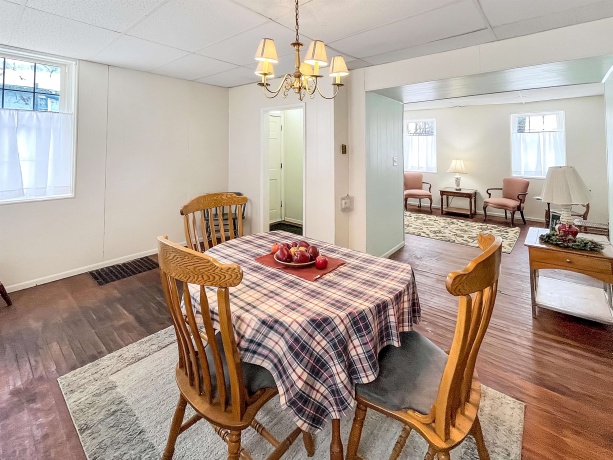 503&507 Pleasant, FREEPORT, Illinois 61032, 3 Bedrooms Bedrooms, ,1 BathroomBathrooms,House,For Sale,Pleasant,202507458