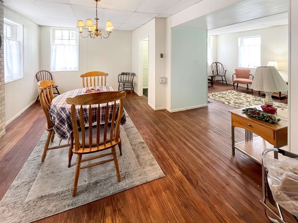 503&507 Pleasant, FREEPORT, Illinois 61032, 3 Bedrooms Bedrooms, ,1 BathroomBathrooms,House,For Sale,Pleasant,202507458