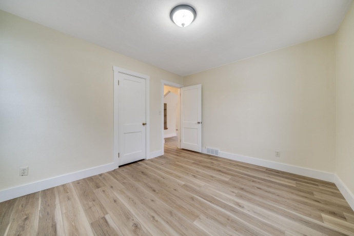 5009 Arlington, LOVES PARK, Illinois 61111, 2 Bedrooms Bedrooms, ,2 BathroomsBathrooms,House,For Sale,Arlington,202507663