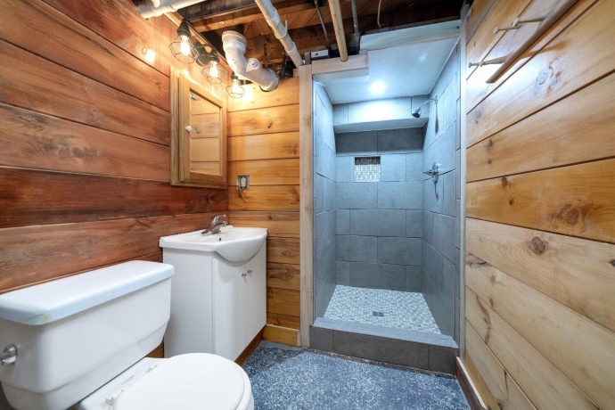 5009 Arlington, LOVES PARK, Illinois 61111, 2 Bedrooms Bedrooms, ,2 BathroomsBathrooms,House,For Sale,Arlington,202507663