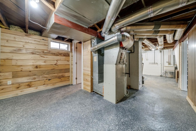 5009 Arlington, LOVES PARK, Illinois 61111, 2 Bedrooms Bedrooms, ,2 BathroomsBathrooms,House,For Sale,Arlington,202507663