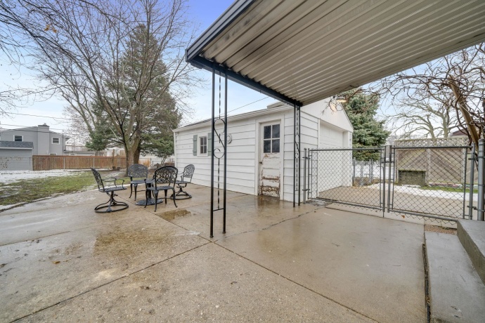 5009 Arlington, LOVES PARK, Illinois 61111, 2 Bedrooms Bedrooms, ,2 BathroomsBathrooms,House,For Sale,Arlington,202507663