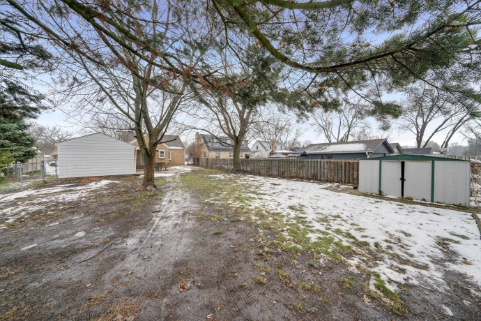 5009 Arlington, LOVES PARK, Illinois 61111, 2 Bedrooms Bedrooms, ,2 BathroomsBathrooms,House,For Sale,Arlington,202507663