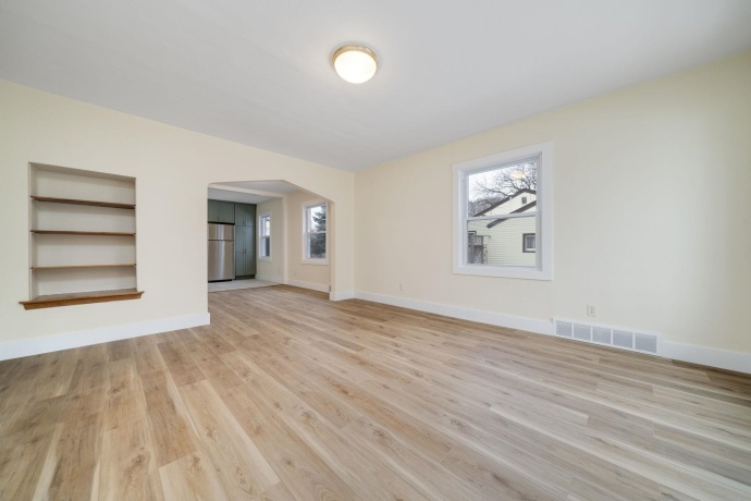 5009 Arlington, LOVES PARK, Illinois 61111, 2 Bedrooms Bedrooms, ,2 BathroomsBathrooms,House,For Sale,Arlington,202507663