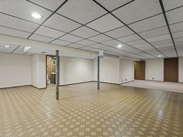 4616 Lanewood, ROCKFORD, Illinois 61108, 3 Bedrooms Bedrooms, ,2 BathroomsBathrooms,House,For Sale,Lanewood,202507524