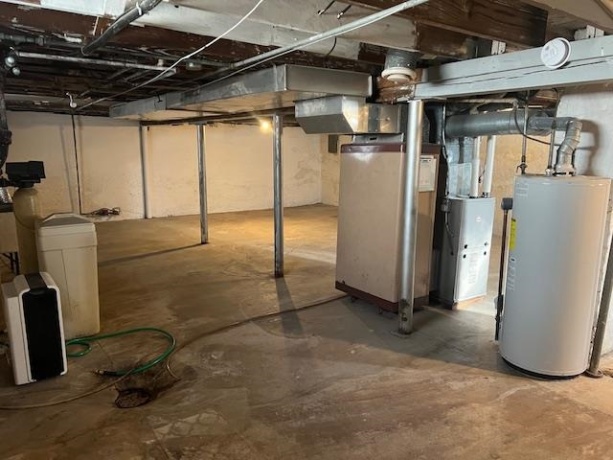 519 Empire, FREEPORT, Illinois 61032, 2 Bedrooms Bedrooms, ,1 BathroomBathrooms,House,For Sale,Empire,202507688