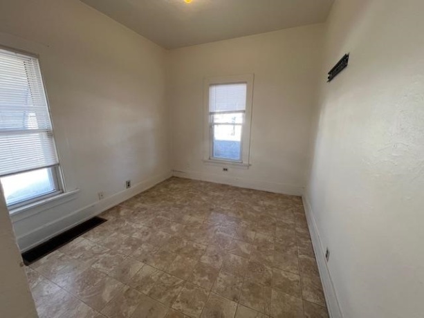 519 Empire, FREEPORT, Illinois 61032, 2 Bedrooms Bedrooms, ,1 BathroomBathrooms,House,For Sale,Empire,202507688