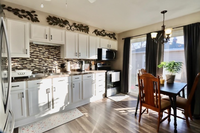 1321 Renrose, LOVES PARK, Illinois 61111, 2 Bedrooms Bedrooms, ,2 BathroomsBathrooms,House,For Sale,Renrose,202507689