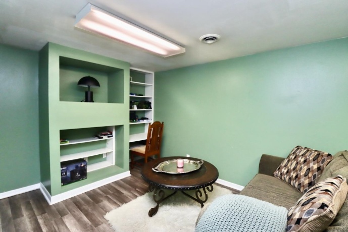 1321 Renrose, LOVES PARK, Illinois 61111, 2 Bedrooms Bedrooms, ,2 BathroomsBathrooms,House,For Sale,Renrose,202507689