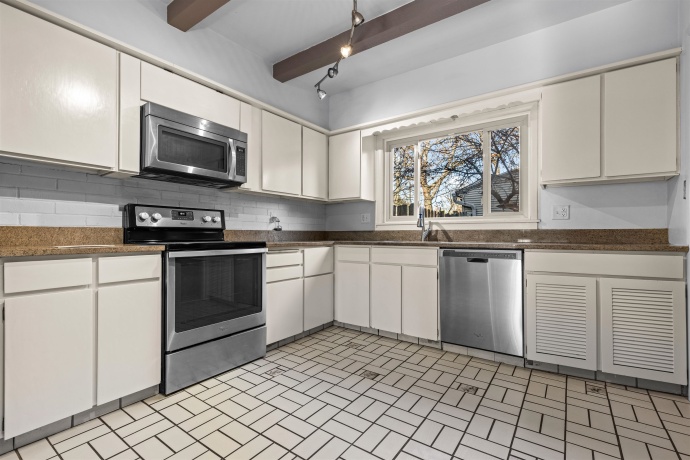 2412 Harlem, ROCKFORD, Illinois 61103, 5 Bedrooms Bedrooms, ,3 BathroomsBathrooms,House,For Sale,Harlem,202507691