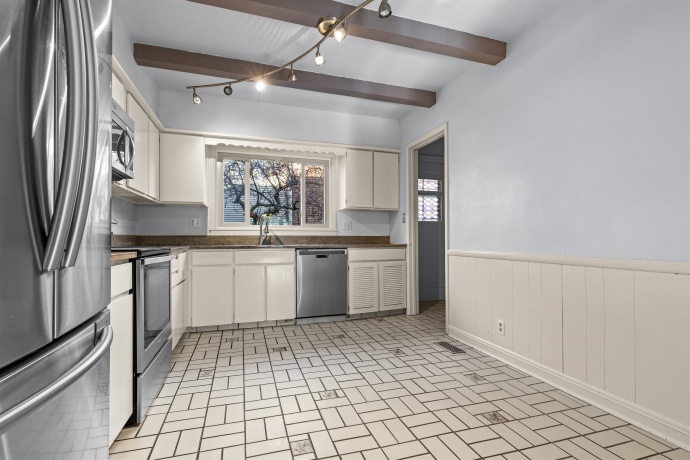 2412 Harlem, ROCKFORD, Illinois 61103, 5 Bedrooms Bedrooms, ,3 BathroomsBathrooms,House,For Sale,Harlem,202507691