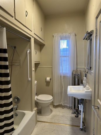 618 Main, SAVANNA, Illinois 61074, ,2 Units,For Sale,Main,202507695