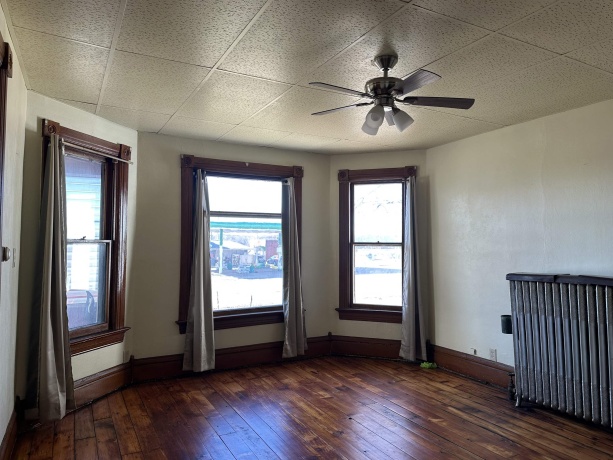 618 Main, SAVANNA, Illinois 61074, ,2 Units,For Sale,Main,202507695