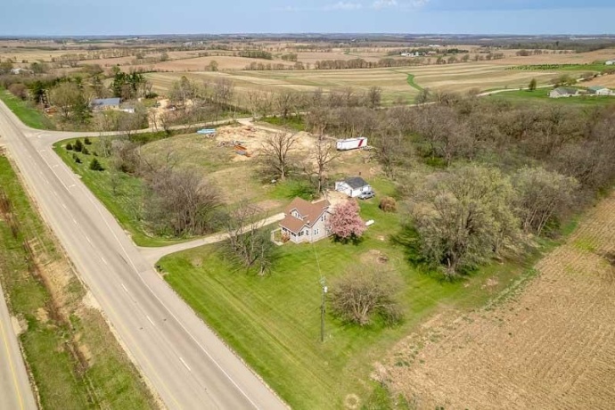 16905 State, PECATONICA, Illinois 61063, 3 Bedrooms Bedrooms, ,1 BathroomBathrooms,House,For Sale,State,202507697