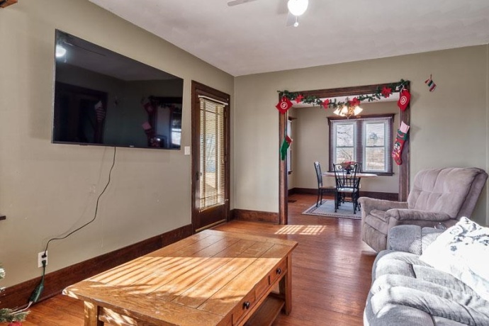 16905 State, PECATONICA, Illinois 61063, 3 Bedrooms Bedrooms, ,1 BathroomBathrooms,House,For Sale,State,202507697