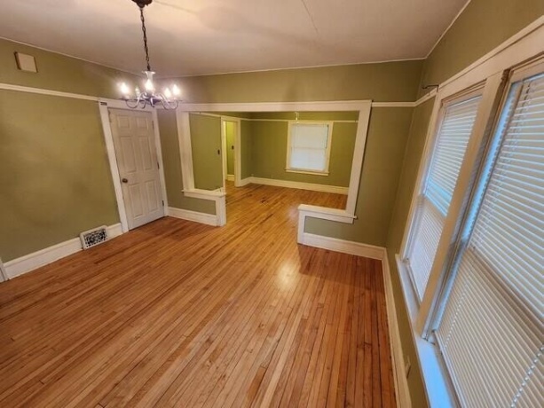 210 London, ROCKFORD, Illinois 61107, ,2 Units,For Sale,London,202507698