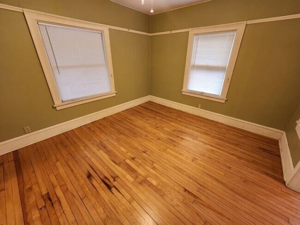 210 London, ROCKFORD, Illinois 61107, ,2 Units,For Sale,London,202507698