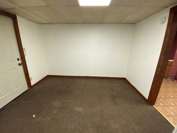 609 Pleasant, FREEPORT, Illinois 61032, ,3 - 4 Units,For Sale,Pleasant,202507699