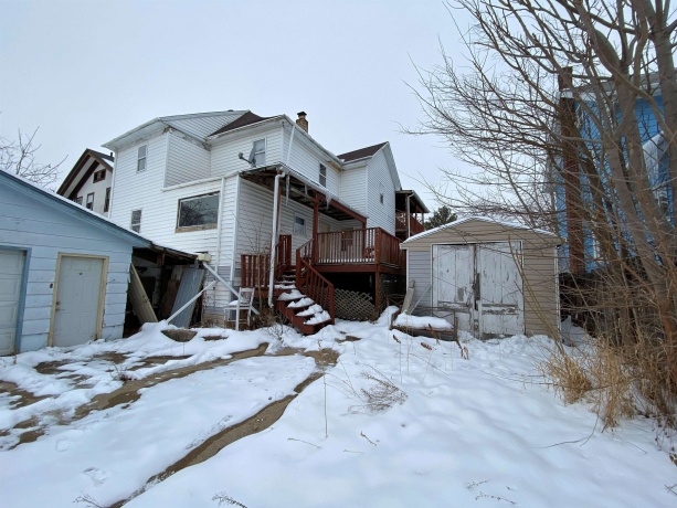 609 Pleasant, FREEPORT, Illinois 61032, ,3 - 4 Units,For Sale,Pleasant,202507699