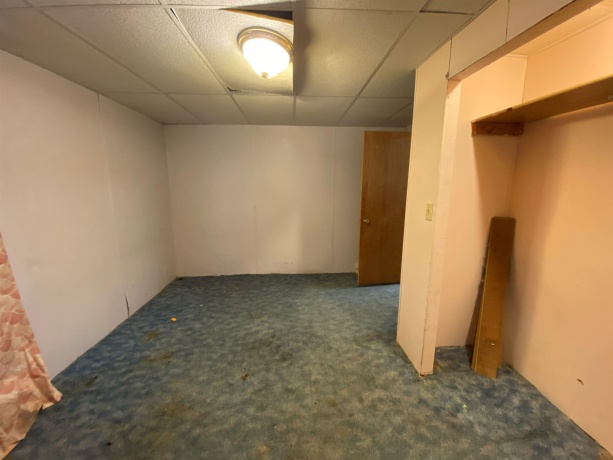 609 Pleasant, FREEPORT, Illinois 61032, ,3 - 4 Units,For Sale,Pleasant,202507699