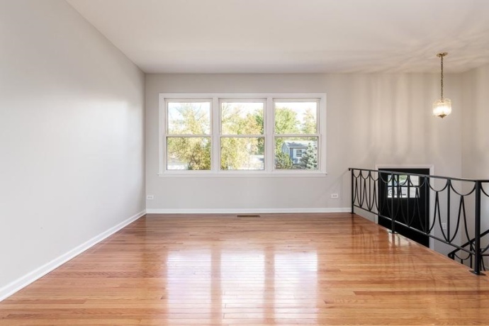 7924 WESTVIEW, WOODRIDGE, Illinois 60517, 5 Bedrooms Bedrooms, ,2 BathroomsBathrooms,House,For Sale,WESTVIEW,202506452