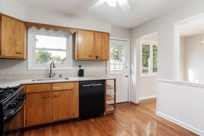 7924 WESTVIEW, WOODRIDGE, Illinois 60517, 5 Bedrooms Bedrooms, ,2 BathroomsBathrooms,House,For Sale,WESTVIEW,202506452