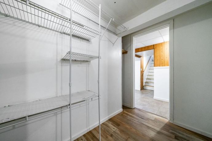 417 27th, ROCKFORD, Illinois 61108, 3 Bedrooms Bedrooms, ,2 BathroomsBathrooms,House,For Sale,27th,202506922