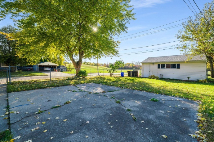 417 27th, ROCKFORD, Illinois 61108, 3 Bedrooms Bedrooms, ,2 BathroomsBathrooms,House,For Sale,27th,202506922