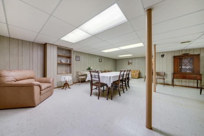 3816 Shirley, ROCKFORD, Illinois 61108, 3 Bedrooms Bedrooms, ,2 BathroomsBathrooms,House,For Sale,Shirley,202507702