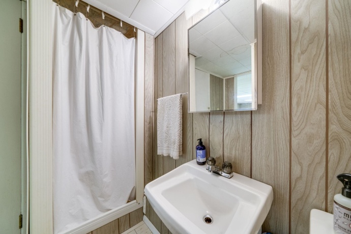 3816 Shirley, ROCKFORD, Illinois 61108, 3 Bedrooms Bedrooms, ,2 BathroomsBathrooms,House,For Sale,Shirley,202507702