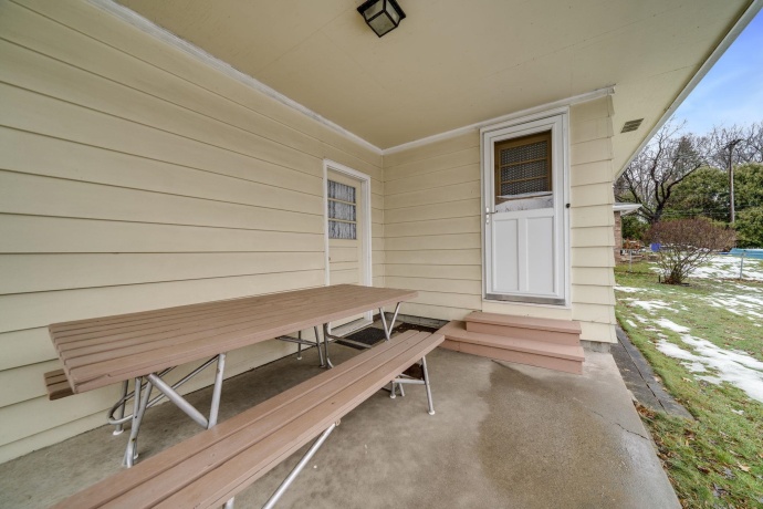 3816 Shirley, ROCKFORD, Illinois 61108, 3 Bedrooms Bedrooms, ,2 BathroomsBathrooms,House,For Sale,Shirley,202507702