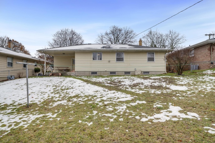 3816 Shirley, ROCKFORD, Illinois 61108, 3 Bedrooms Bedrooms, ,2 BathroomsBathrooms,House,For Sale,Shirley,202507702