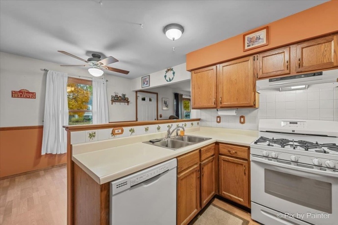 1518 Williams, SAINT CHARLES, Illinois 60174, 3 Bedrooms Bedrooms, ,2 BathroomsBathrooms,House,For Sale,Williams,202507044