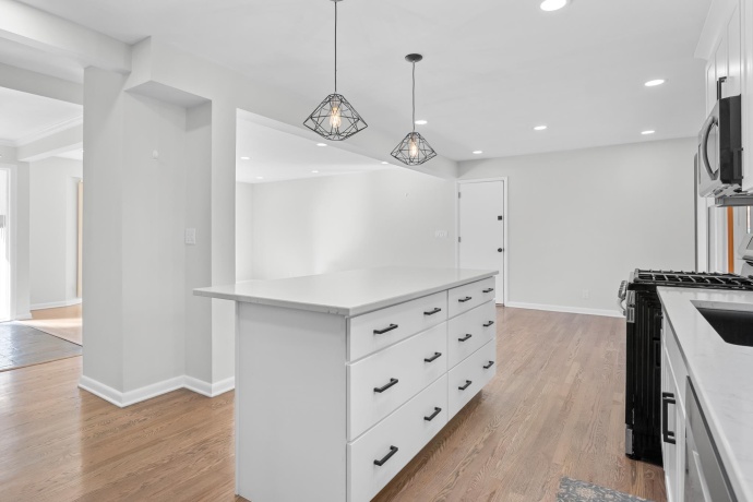 2516 Highcrest, ROCKFORD, Illinois 61107, 4 Bedrooms Bedrooms, ,2 BathroomsBathrooms,House,For Sale,Highcrest,202506784