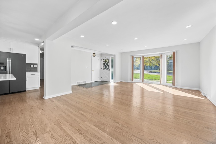 2516 Highcrest, ROCKFORD, Illinois 61107, 4 Bedrooms Bedrooms, ,2 BathroomsBathrooms,House,For Sale,Highcrest,202506784