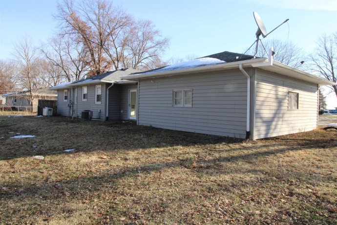 4193 Ardmore, ROCKFORD, Illinois 61102, 3 Bedrooms Bedrooms, ,1 BathroomBathrooms,House,For Sale,Ardmore,202507705