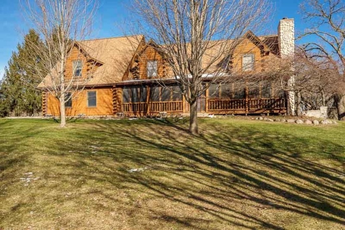 7334 Hawthorne, ROSCOE, Illinois 61073, 3 Bedrooms Bedrooms, ,2 BathroomsBathrooms,House,For Sale,Hawthorne,202507490