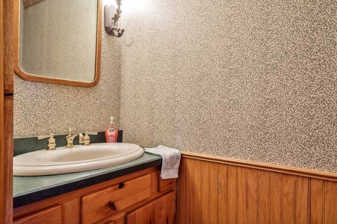 7334 Hawthorne, ROSCOE, Illinois 61073, 3 Bedrooms Bedrooms, ,2 BathroomsBathrooms,House,For Sale,Hawthorne,202507490