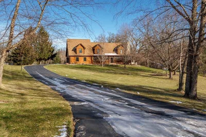 7334 Hawthorne, ROSCOE, Illinois 61073, 3 Bedrooms Bedrooms, ,2 BathroomsBathrooms,House,For Sale,Hawthorne,202507490