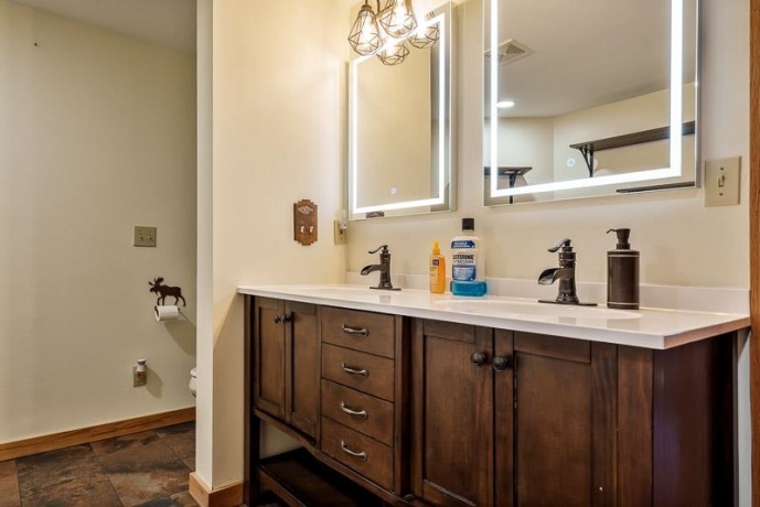 7334 Hawthorne, ROSCOE, Illinois 61073, 3 Bedrooms Bedrooms, ,2 BathroomsBathrooms,House,For Sale,Hawthorne,202507490