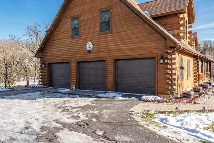 7334 Hawthorne, ROSCOE, Illinois 61073, 3 Bedrooms Bedrooms, ,2 BathroomsBathrooms,House,For Sale,Hawthorne,202507490