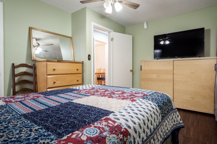 202 Renrose, LOVES PARK, Illinois 61111, 2 Bedrooms Bedrooms, ,2 BathroomsBathrooms,House,For Sale,Renrose,202507706