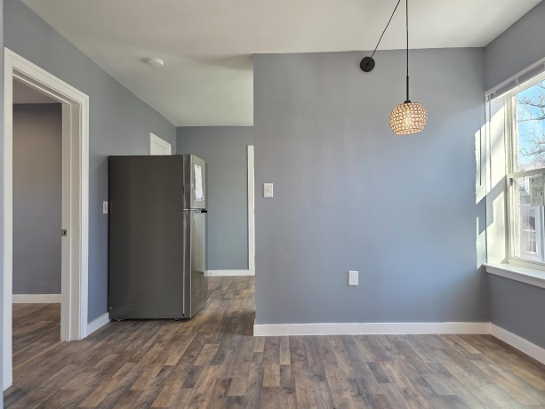 913 Loomis St, ROCKFORD, Illinois 61102, ,2 Units,For Sale,Loomis St,202507707