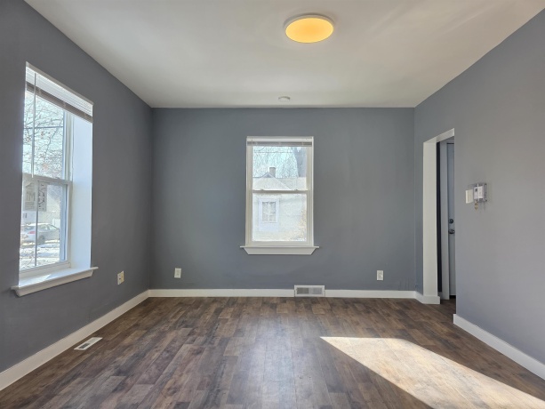 913 Loomis St, ROCKFORD, Illinois 61102, ,2 Units,For Sale,Loomis St,202507707