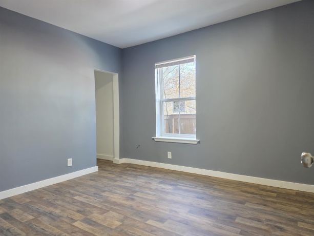 913 Loomis St, ROCKFORD, Illinois 61102, ,2 Units,For Sale,Loomis St,202507707