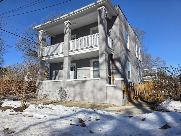 913 Loomis St, ROCKFORD, Illinois 61102, ,2 Units,For Sale,Loomis St,202507707