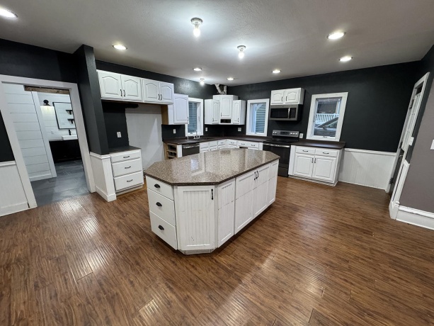 205 Pearl, LANARK, Illinois 61046, 4 Bedrooms Bedrooms, ,2 BathroomsBathrooms,House,For Sale,Pearl,202507708