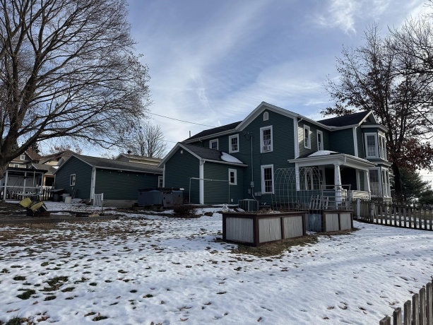 205 Pearl, LANARK, Illinois 61046, 4 Bedrooms Bedrooms, ,2 BathroomsBathrooms,House,For Sale,Pearl,202507708