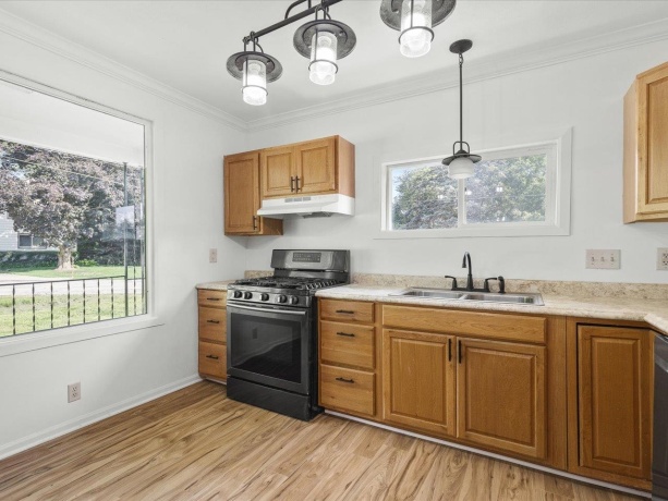 140 Walnut, Cedarville, Illinois 61013, 3 Bedrooms Bedrooms, ,2 BathroomsBathrooms,House,For Sale,Walnut,202507710